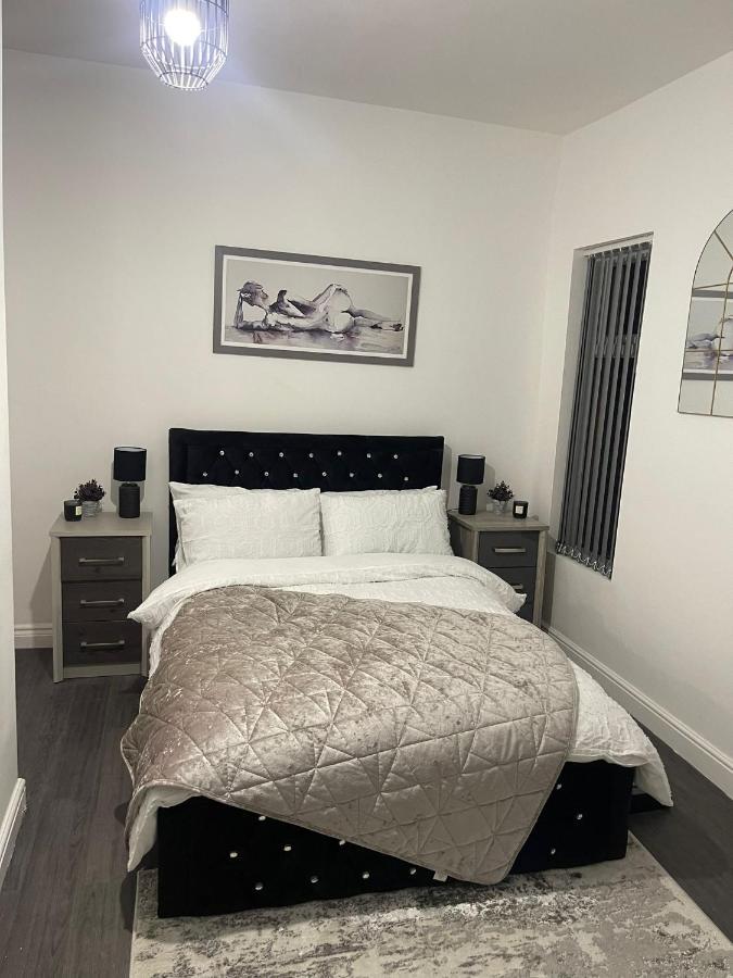 Short Stopzzz & Indoor Hot Tub Appartamento Manchester