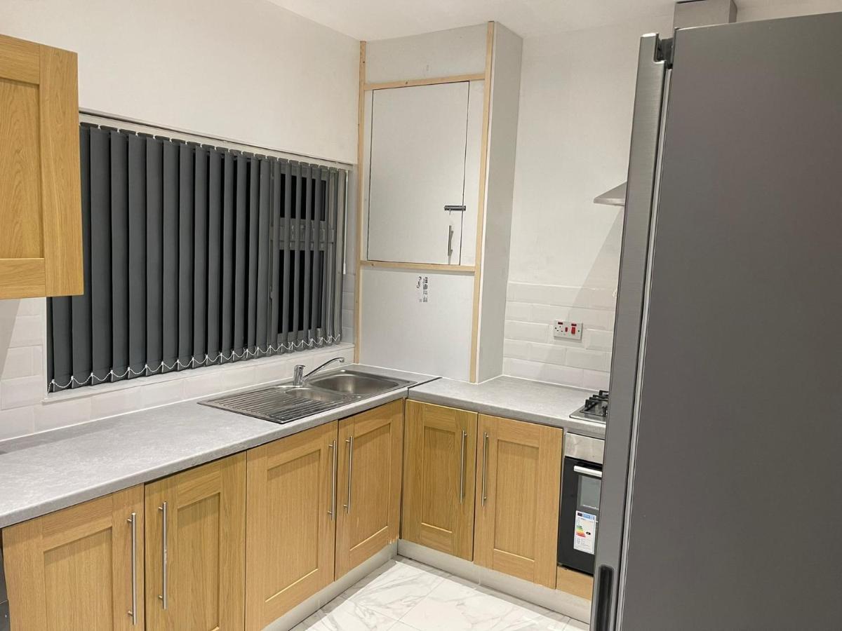 Short Stopzzz & Indoor Hot Tub Appartamento